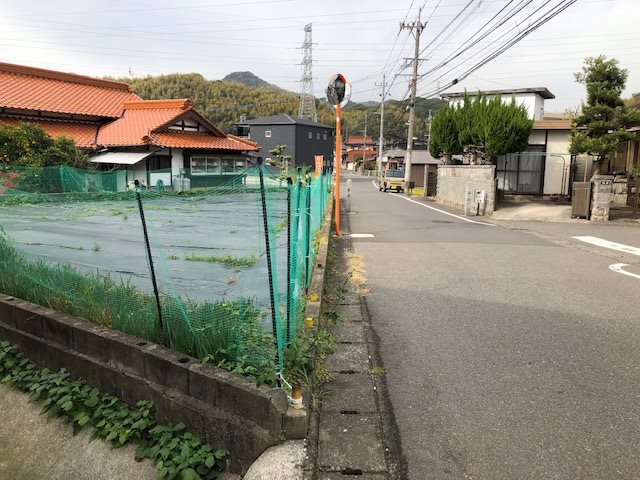長行西一丁目土地 現地写真（前面道路含む現地写真）