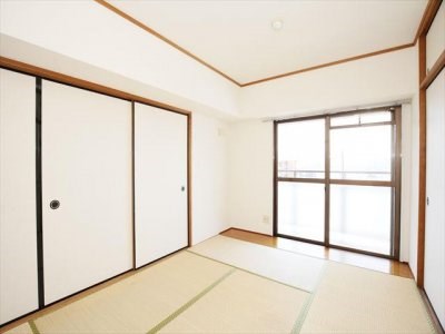 サンパーク嵐山 ６帖和室