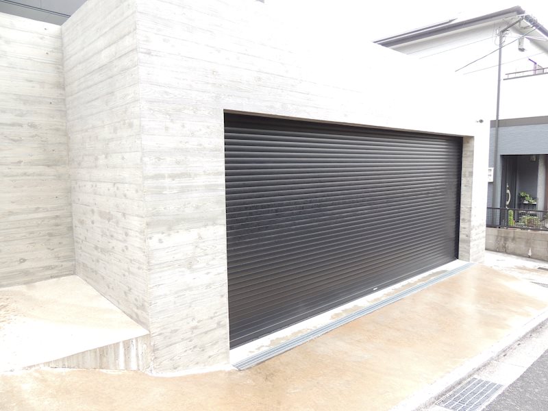椎ノ木町戸建 現地写真（駐車場）