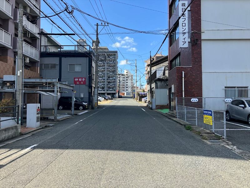 八幡東区西本町事務所 前面道路