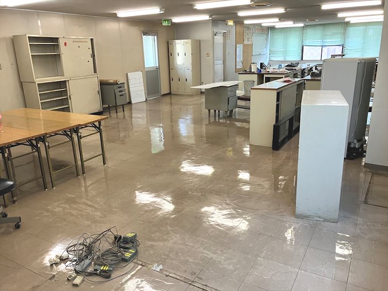 八幡東区西本町事務所 2階
