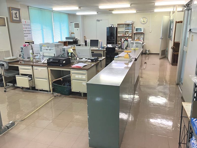 八幡東区西本町事務所 3階