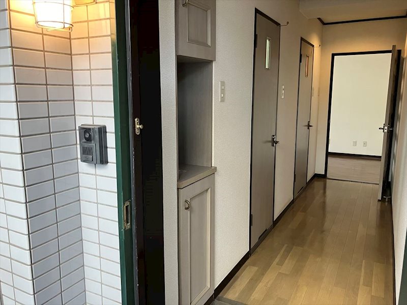 トーカンマンション東大谷 玄関