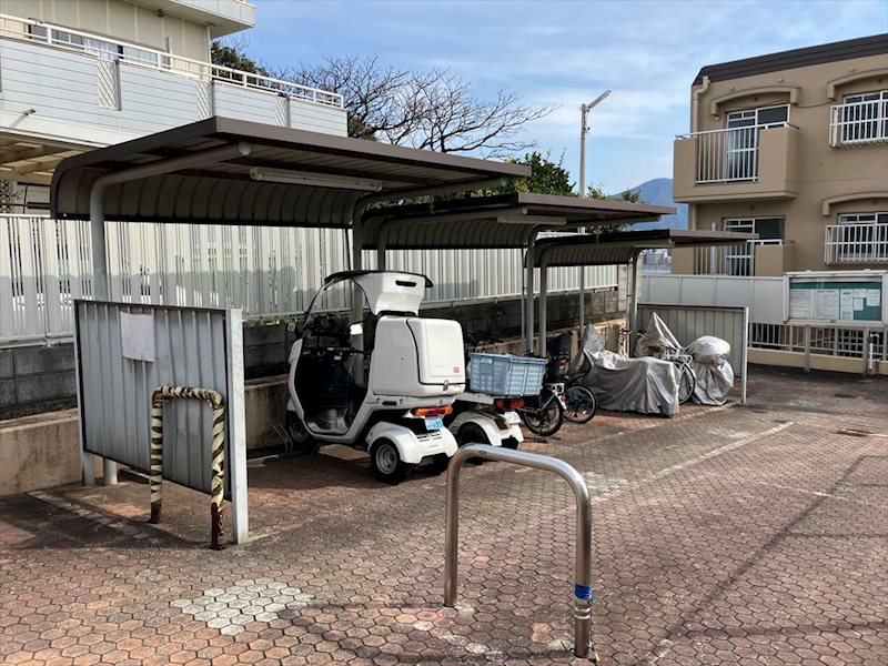 エメラルドマンション緑ヶ丘 駐輪場