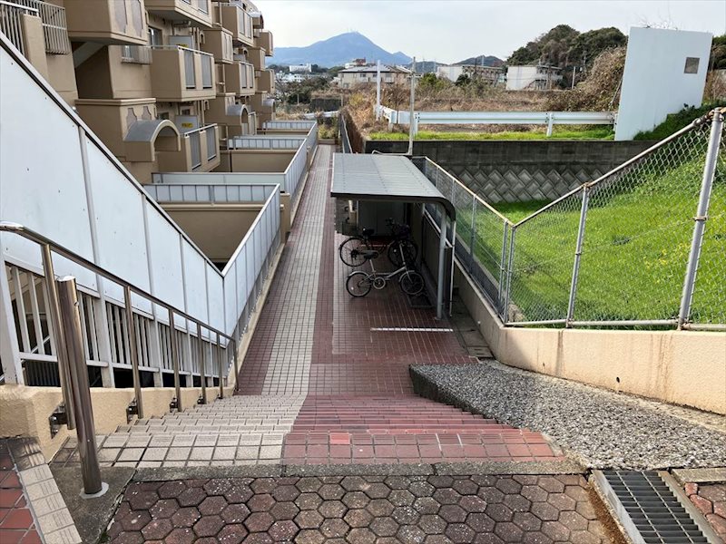 エメラルドマンション緑ヶ丘 通路