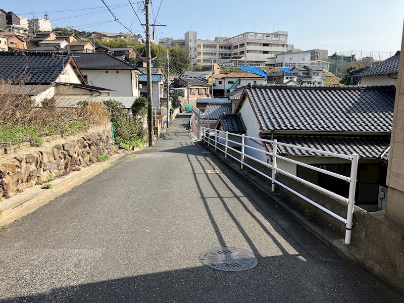 荒手二丁目一戸建 前面道路②
