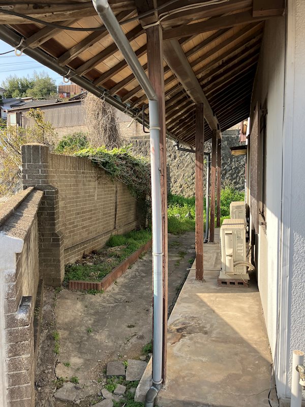 荒手二丁目一戸建 建物西側