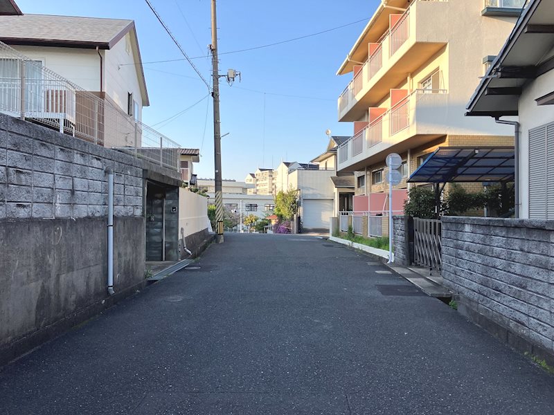 サニーベール日吉台 前面道路