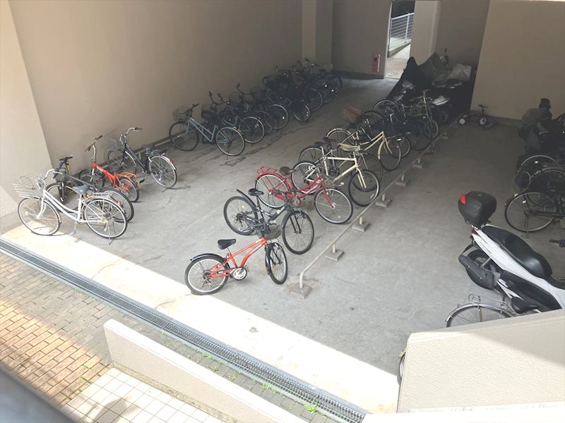 アーベインルネス大手町 駐輪場