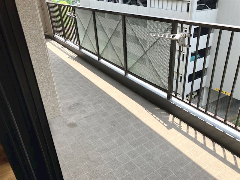 アーベインルネス大手町 バルコニー