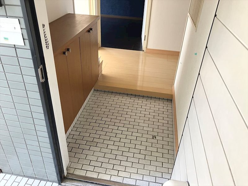 リヴィエール日吉台Ⅱ 玄関