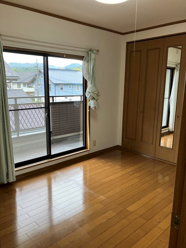 清田四丁目戸建 洋室6.1帖（真中）