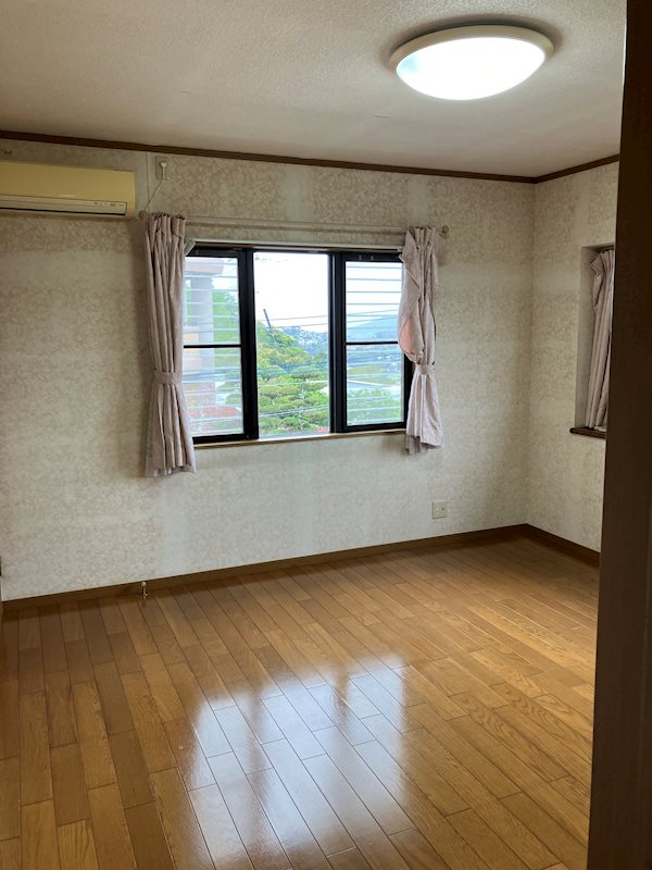 清田四丁目戸建 洋室8.2帖（エアコン故障）