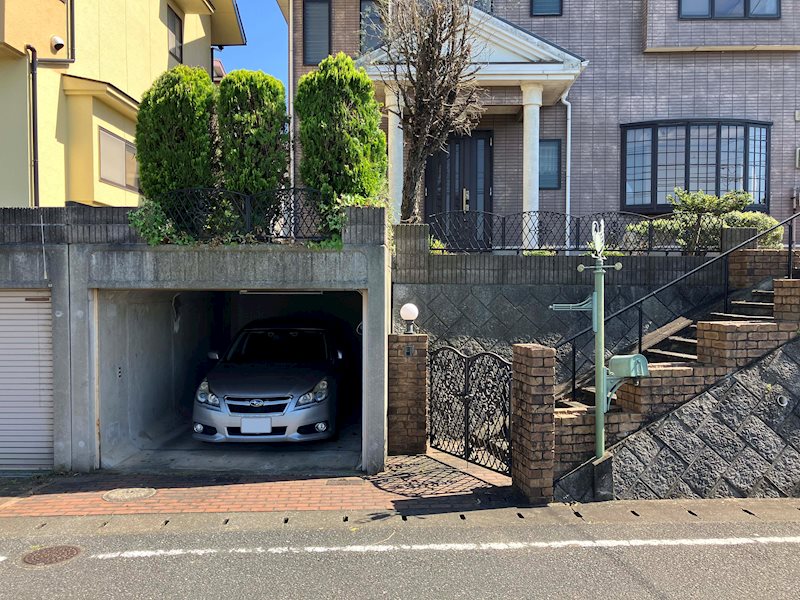 清田四丁目戸建 堀車庫、エントランス