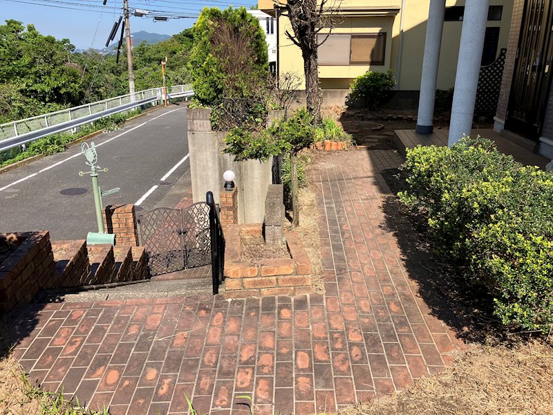 清田四丁目戸建 エントランス（階段・アプローチ）