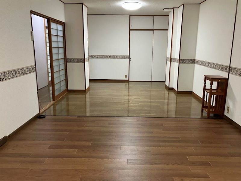 西日本サンハイツ 洋室