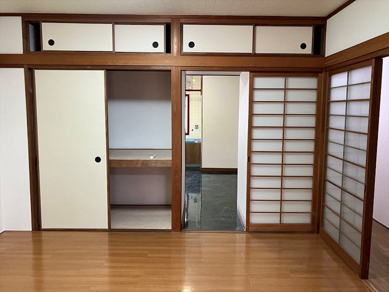 西日本サンハイツ 収納
