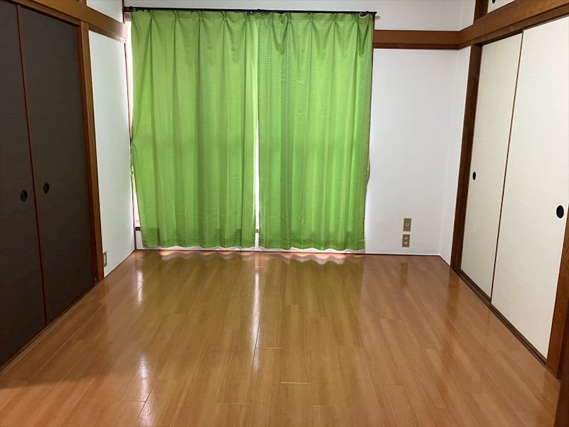 西日本サンハイツ 洋室