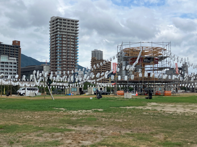 １０日間ぶっとおしで盆踊り「北九州昭和夏まつり」